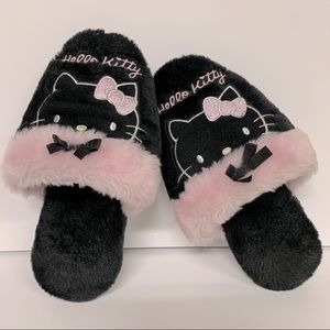 Hello Kitty slippers